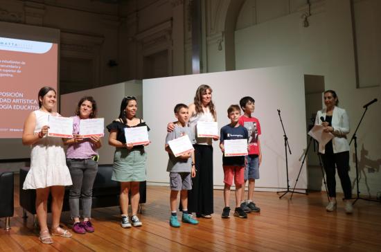 Estudiantes premiados en el Concurso Creatividad Artística y Tecnología Educativa